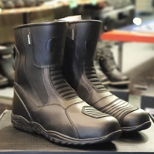 Oxford Hunter CE waterproof boots